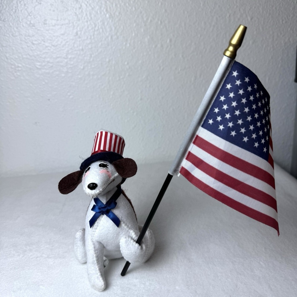 2022 ANNALEE Patriotic American Flag Hound Dog Plush Figure 4th of July Decor 6"
